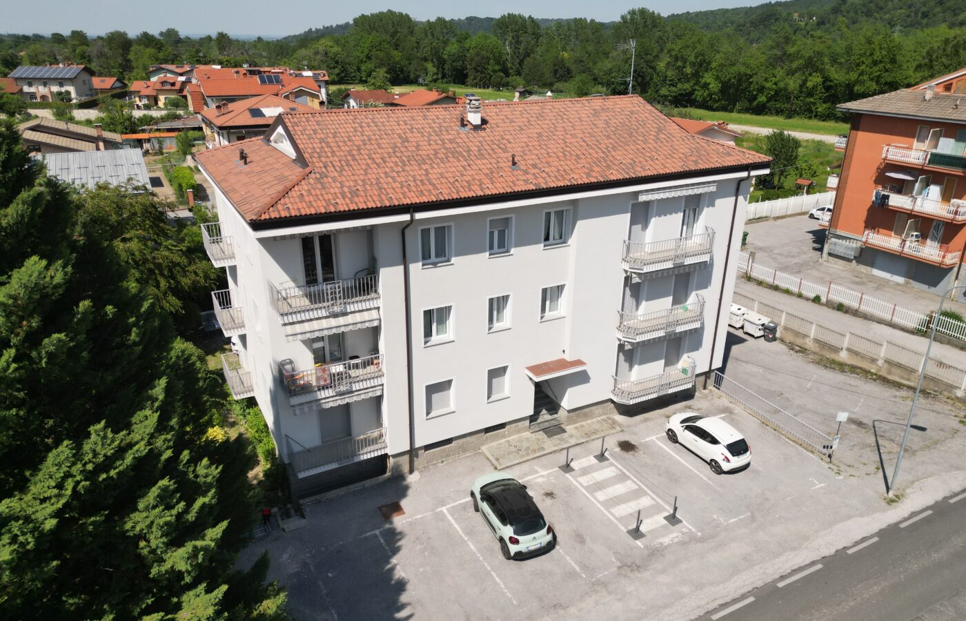 Edificio plurifamiliare a destinazione abitativa